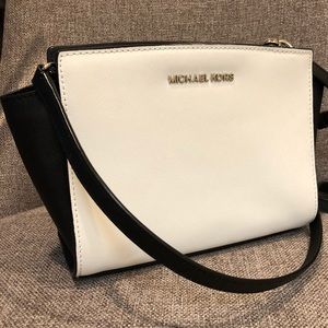 Michael Kors Xbody Bag